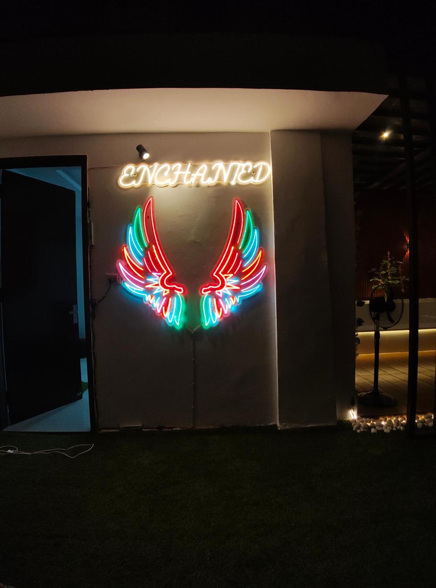 新德里 Enchanted The Roof Rekha, With Private Trace Garden酒店 外观 照片